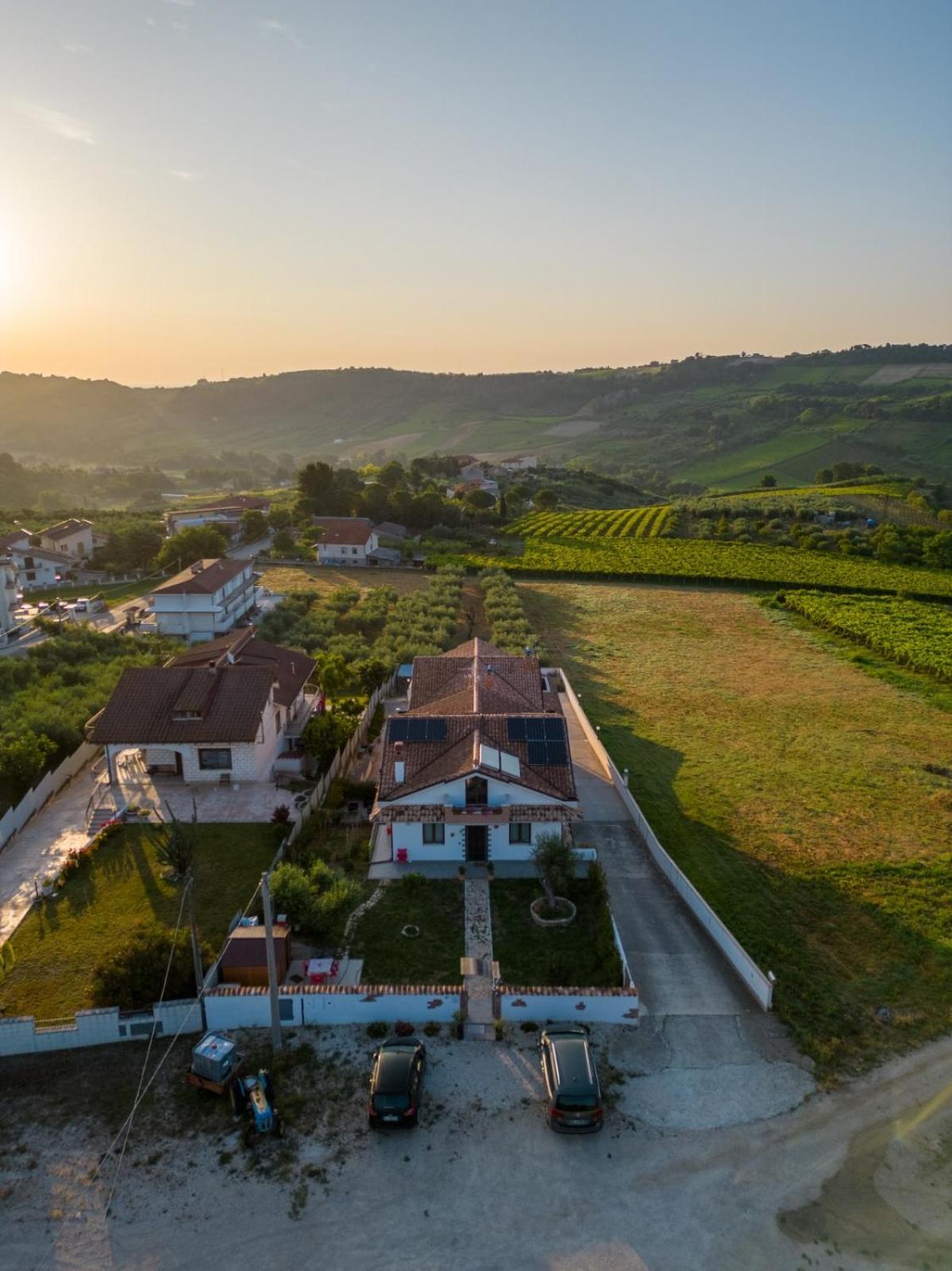 Villa Mastro Oleario 5 Dal Mare 30 Dai Monti Torrevecchia Teatina Exterior foto